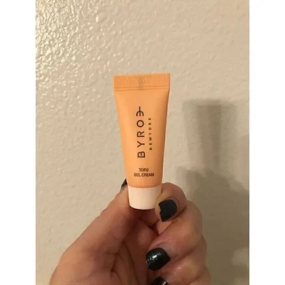 5/$15 SALE Brand New Byroe New York Tofu Gel Cream 7ml - Picture 2 of 4